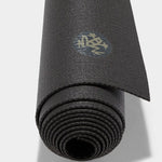 Manduka PRO™ Travel Mat Black Night 2mm Yoga Matı