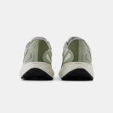 New Balance New Balance Fresh Foam Arishi v4 Tiralux Koşu Ayakkabısı
