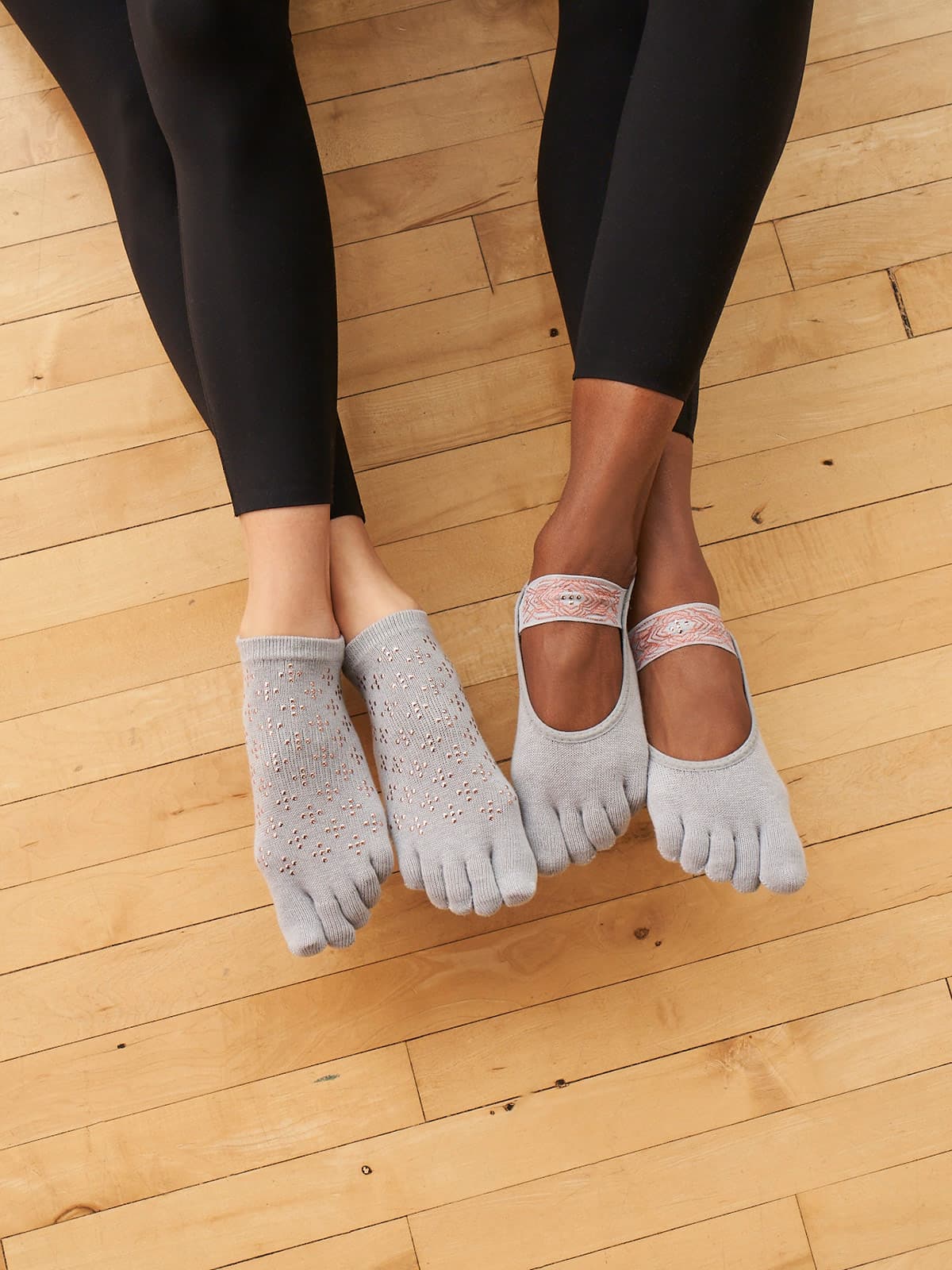 Toesox Full Toe Low Rise Grip Socks Flurries Çorap S01825FRR 2