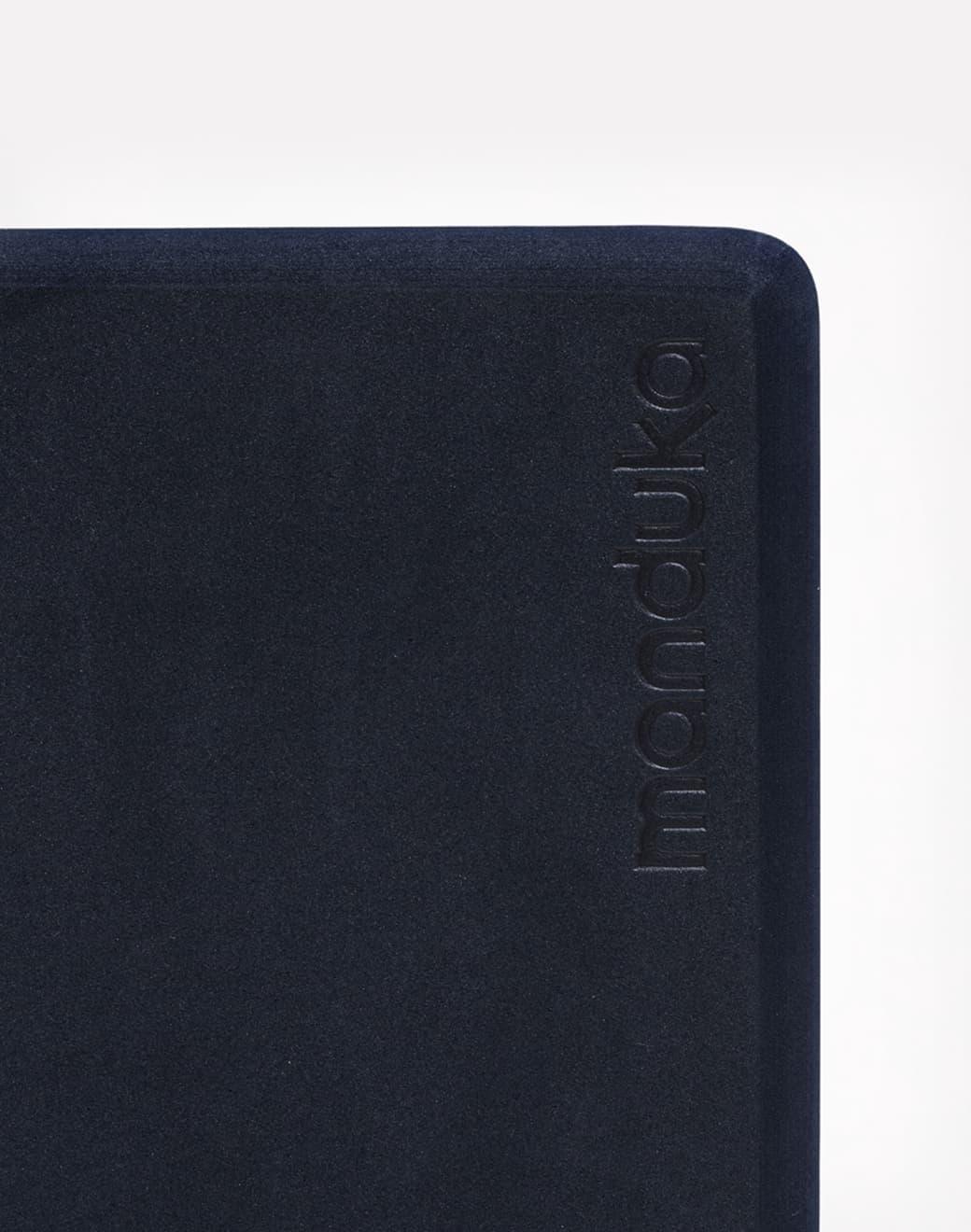 Manduka Recycled Foam Midnight Yoga Blok