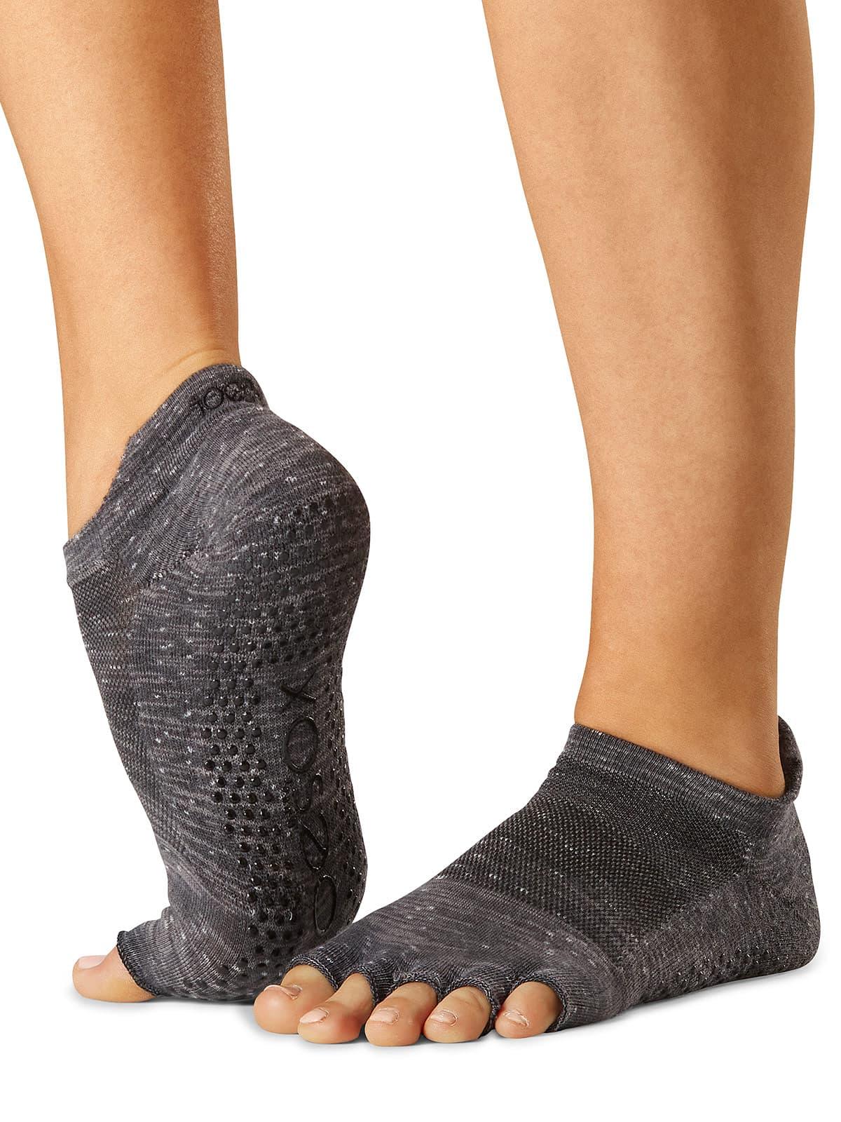 TOESOX Half Toe Low Rise Tec Grip Socks Perform Çorap