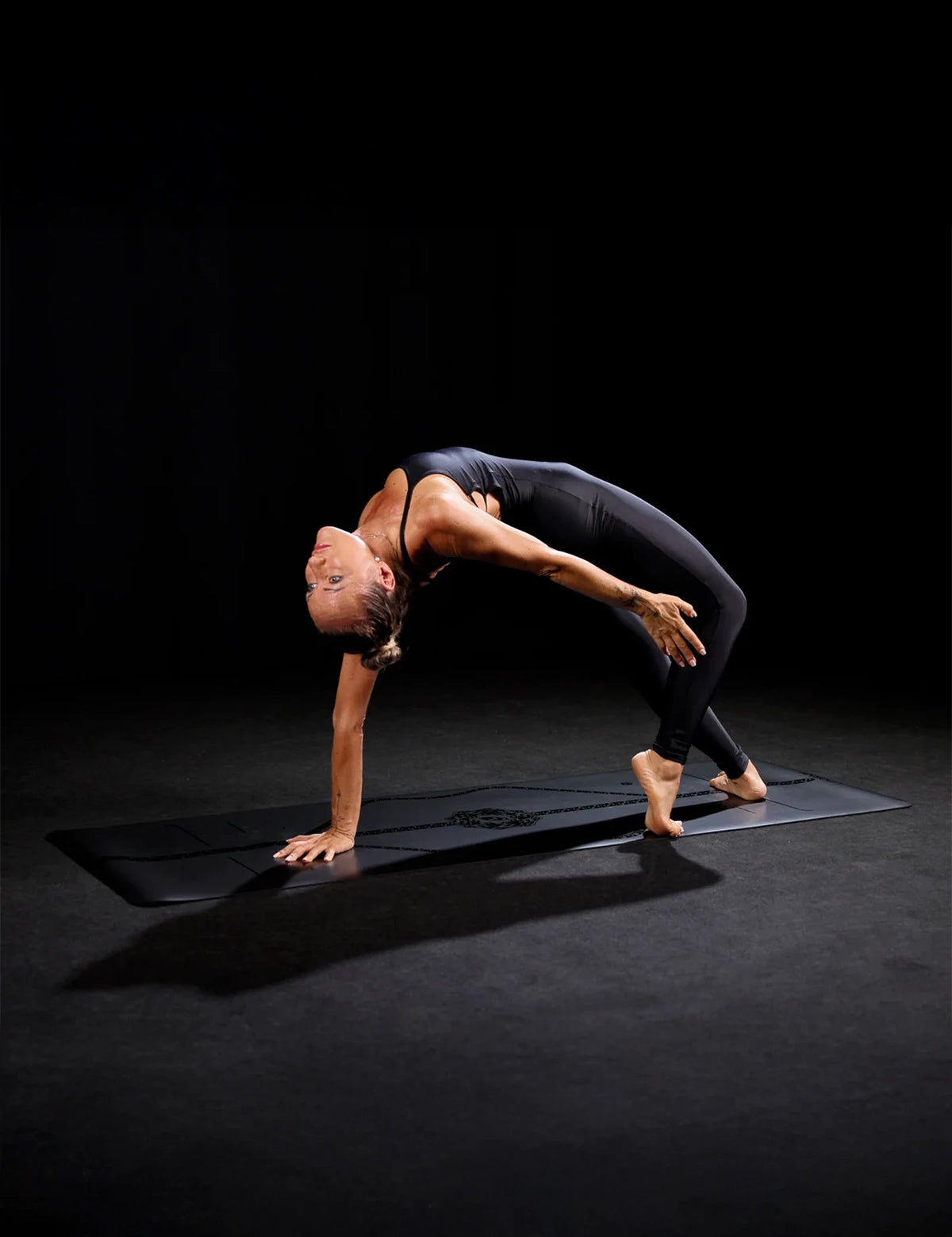 Liforme Liforme Mystique Black on Black 4.2mm Yoga Matı