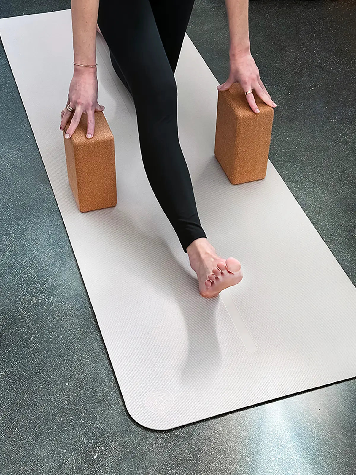 Manduka Begin Yoga Mat Crystal Thunder 5mm Yoga Matı