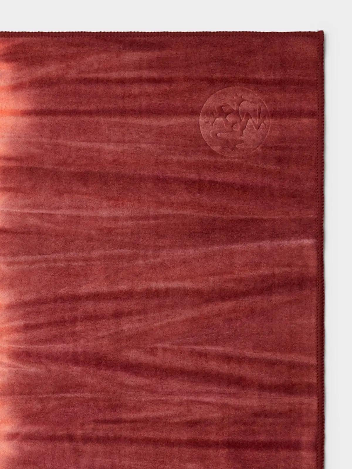 Manduka Equa® Bloom Tie Dye Yoga El Havlusu