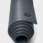 Manduka PRO™ Mat Black Thunder 6mm Yoga Matı - 4