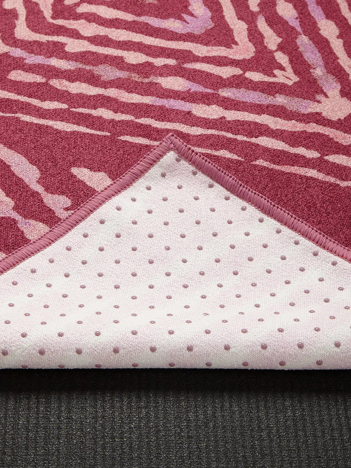 Manduka Yogitoes® Mat Towel Diamond Light Yoga Mat Havlusu