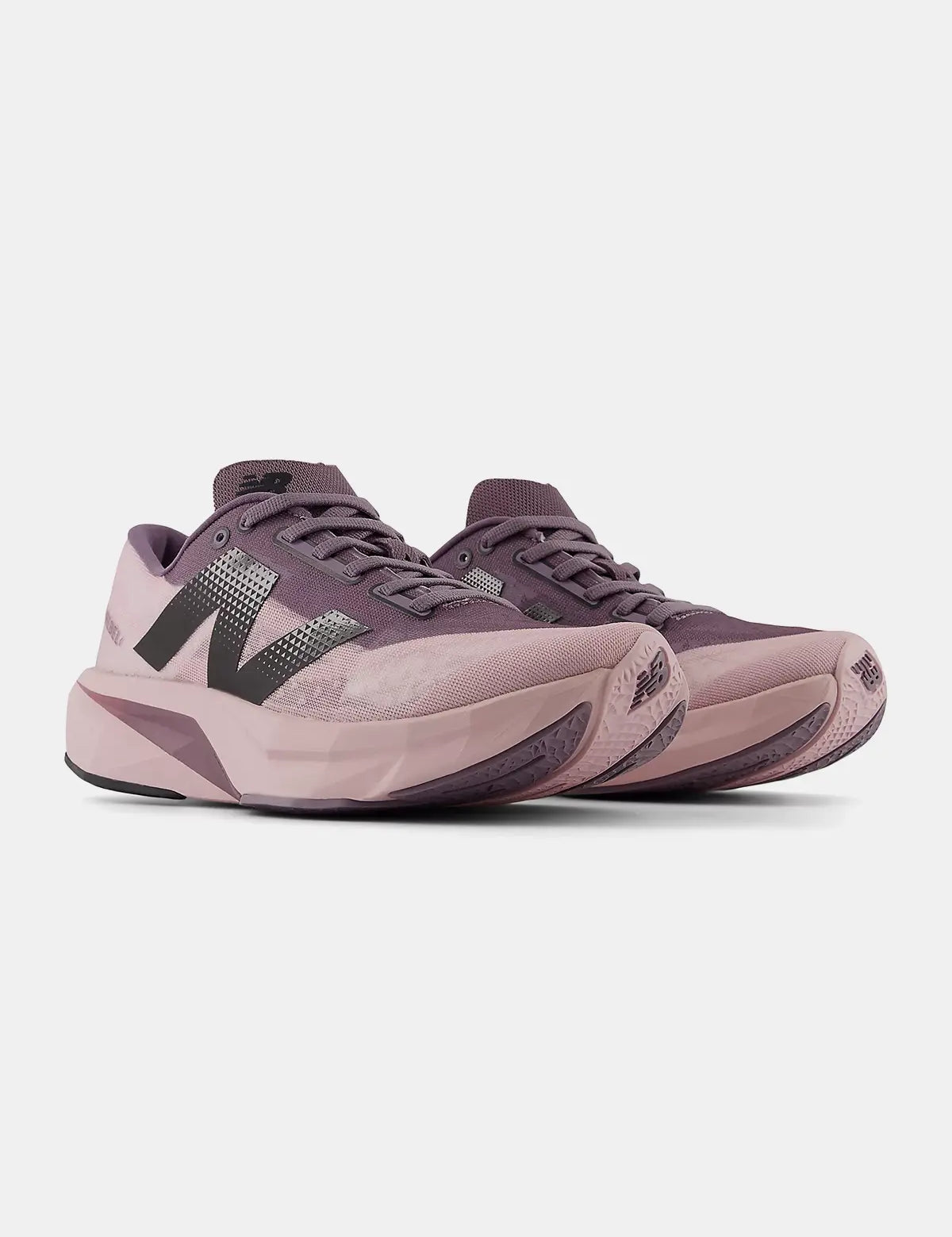 New Balance New Balance FuelCell Rebel v4 Koşu Ayakkabısı