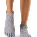 Toesox Full Toe Low Rise Grip Socks Flurries Çorap S01825FRR 1