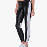 Koral Emblem Mid Rise Crop Black Spor Tayt