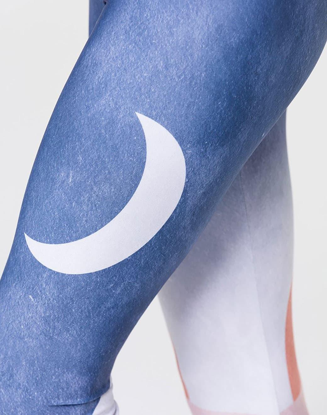 Onzie Graphic High Rise Midi Legging Sol Y Luna Tayt