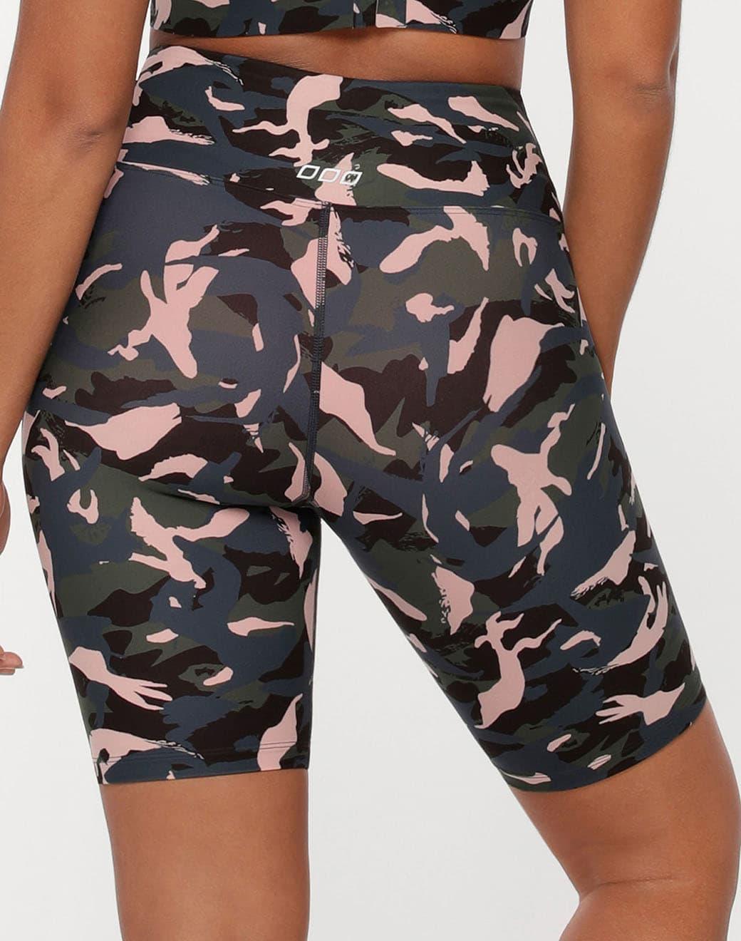 Lorna Jane Off Duty Camo Bike Short Bisiklet Taytı