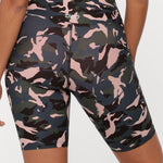 Lorna Jane Off Duty Camo Bike Short Bisiklet Taytı