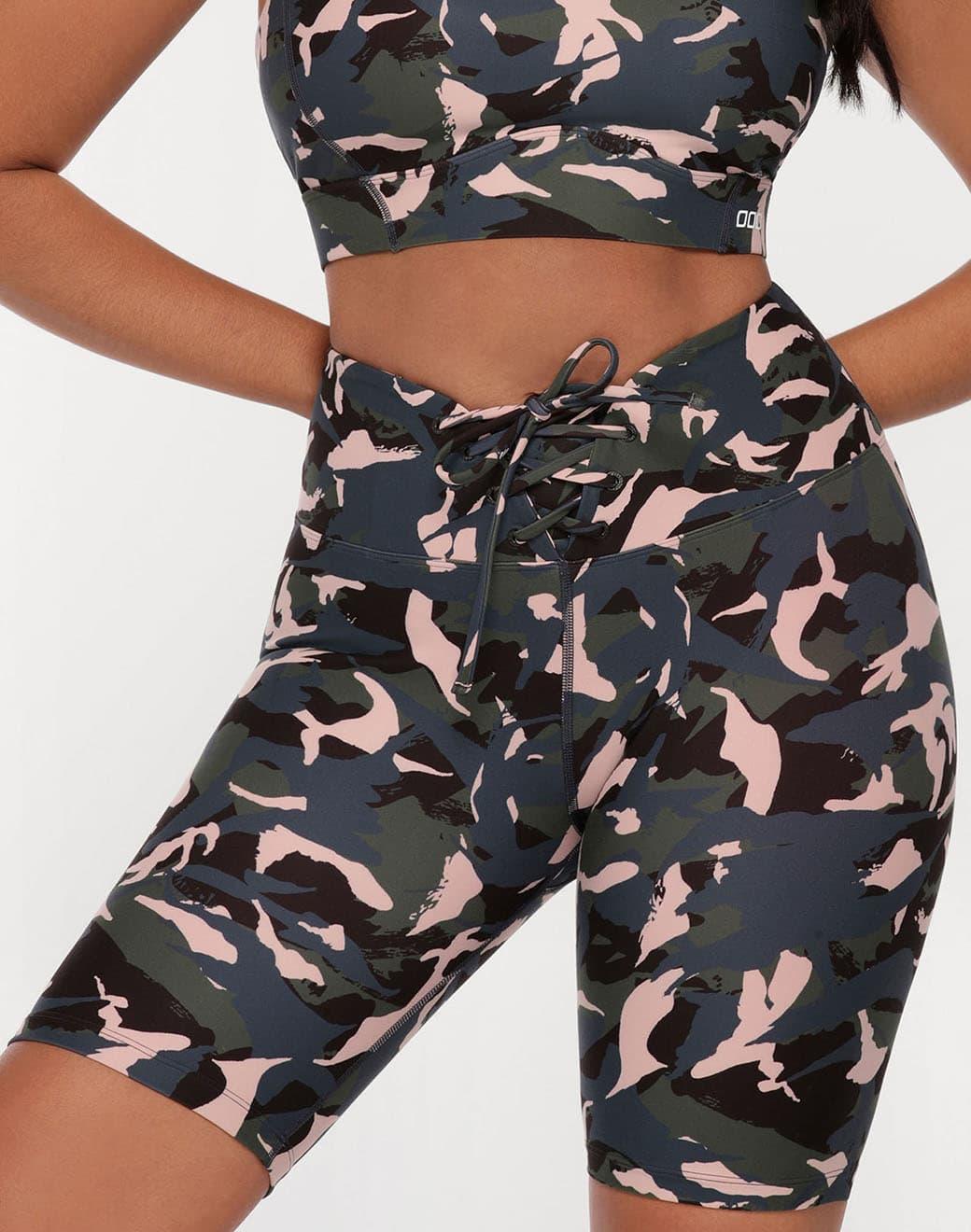 Lorna Jane Off Duty Camo Bike Short Bisiklet Taytı
