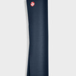 Manduka PRO™ Mat Midnight 6mm Yoga Matı MAN111011030 1